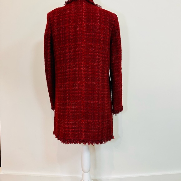 Gorgeous Chanel-style red blazer - Picture 2 of 5